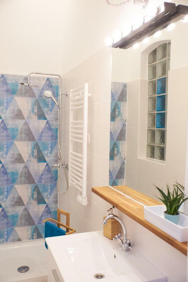 Self Check-In Cozy Stylish Flat By Vaci Street Apartment บูดาเปสต์ ภายนอก รูปภาพ